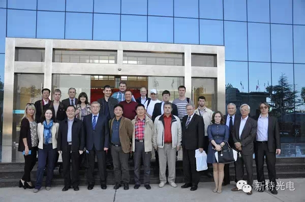 俄羅斯激光協(xié)會(huì)會(huì)長伊萬教授率領(lǐng)的俄羅斯激光行業(yè)的激光專家、企業(yè)家等近30人訪問我司