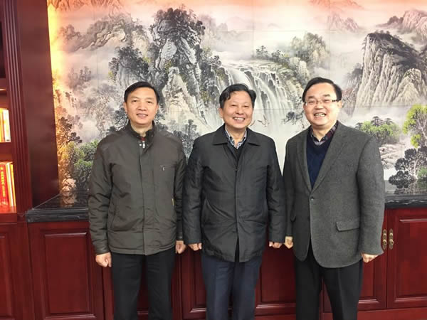 湖北省僑聯(lián)副主席舒正榮、省僑聯(lián)經(jīng)科部部長歐梁鋒、副部長黎志勇一行調研我司