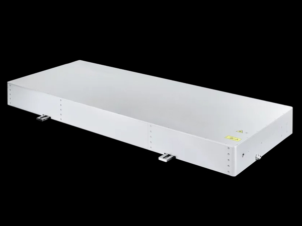 Fluence推出了新的30W飛秒激光器，并將其應(yīng)用于眼科領(lǐng)域