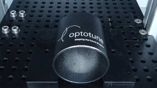 使用EL-10-42-OF和Scaps數字控制器進行快速3D激光加工