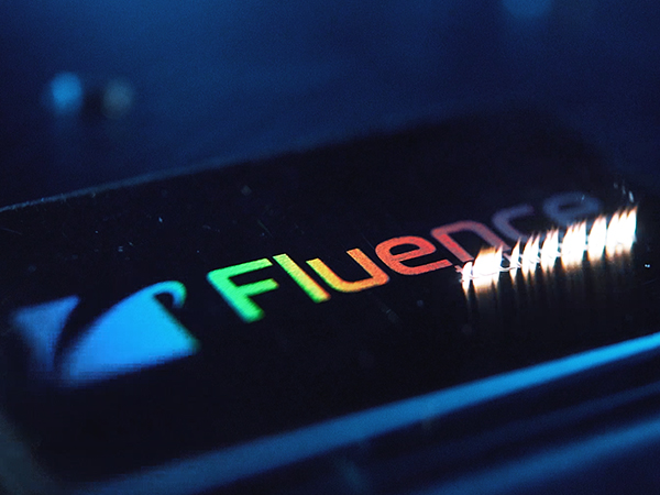 使用Fluence飛秒激光器進行微加工